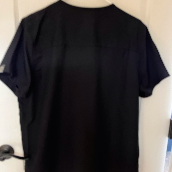 Men’s Roth Wear scrub set - Picture 3 of 6